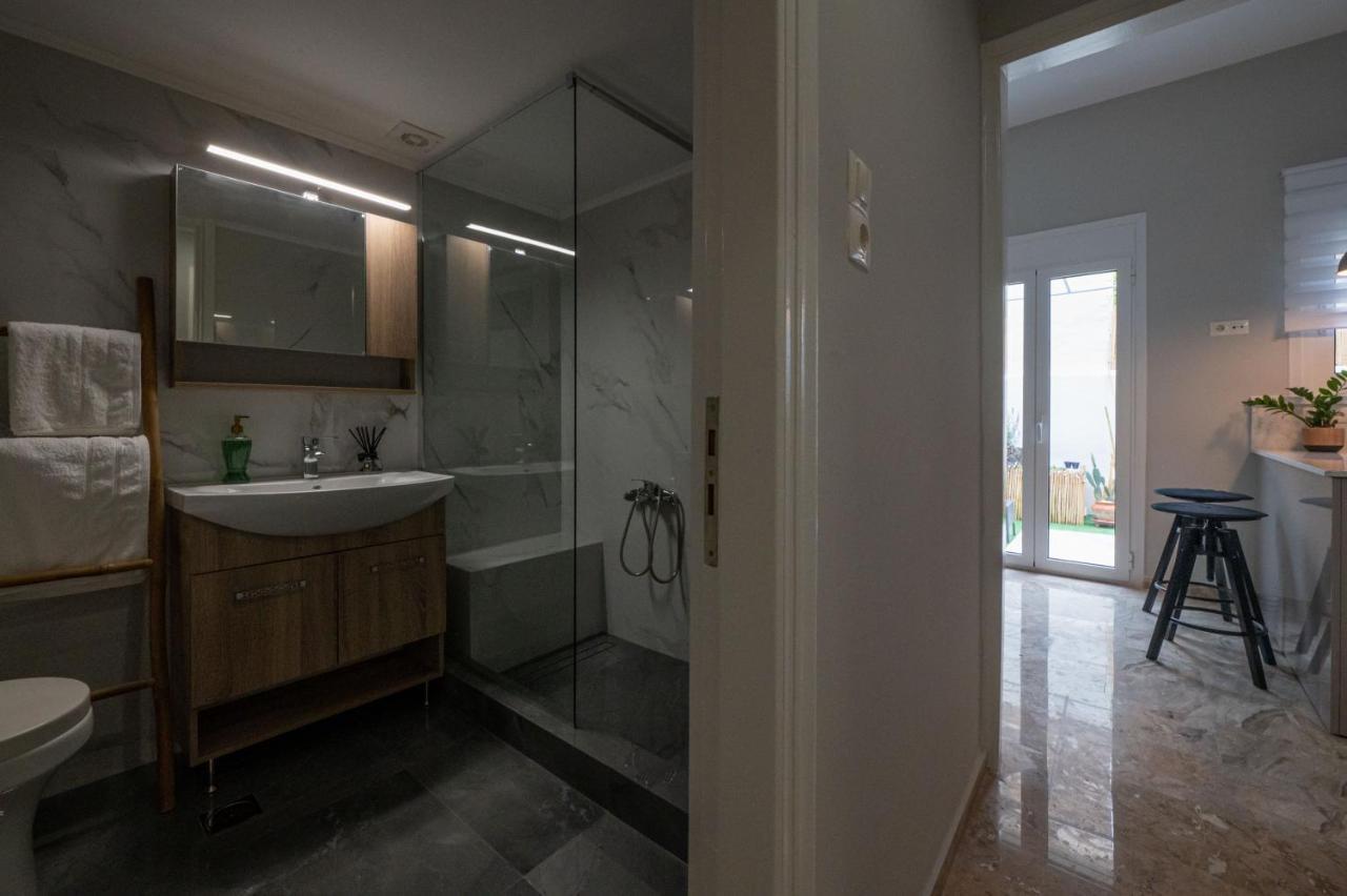 Anesis With A Yard Apartment Kalamata Exterior photo